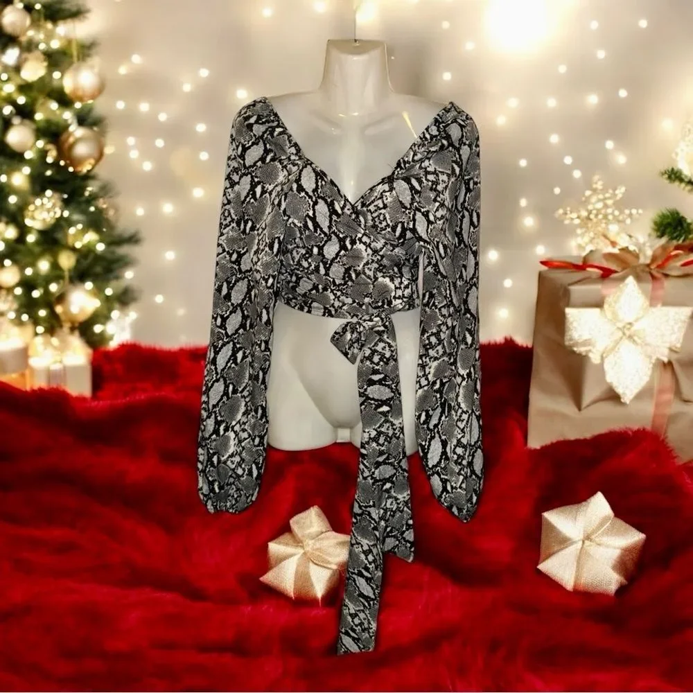 SHEIN Top Blouse Gray Deep V Reptile Print Bishop Sleeve Crop Wrap Tie Size L 🍭 - Picture 10 of 15